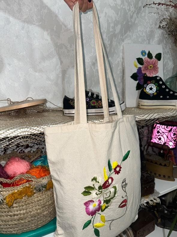 Custom minimalist embroidered bag