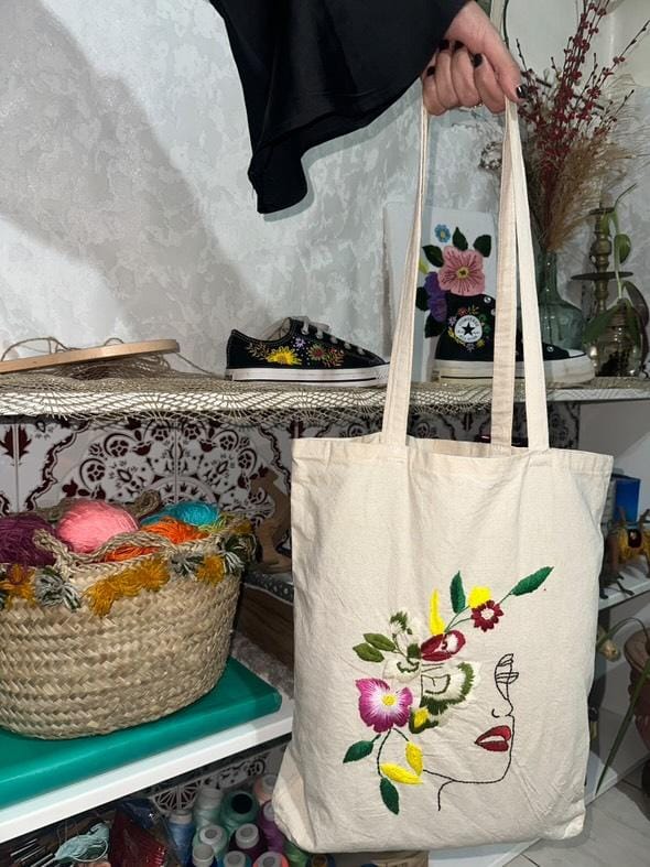 Custom minimalist embroidered bag
